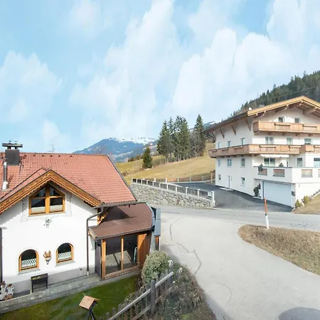 In Zell Am Ziller Near Lift ゲルロスベルク