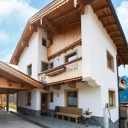 With Panoramic Terrace In Zell Am Ziller Dağ evi Gerlosberg